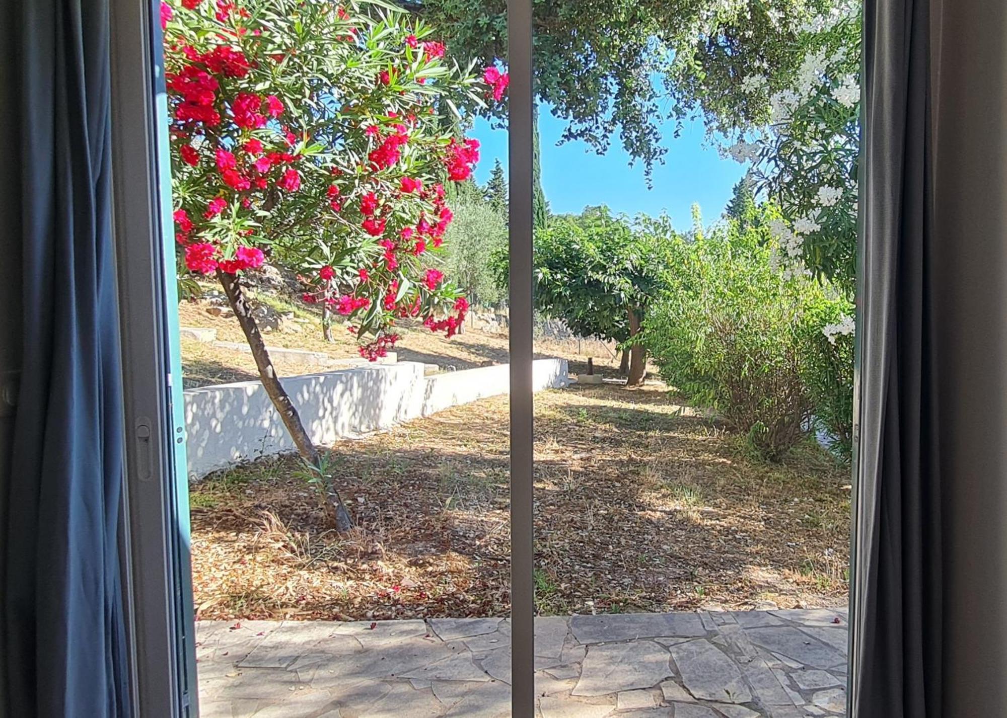 Villa Domaine De La Navicelle - Syrah à Le Pradet Extérieur photo